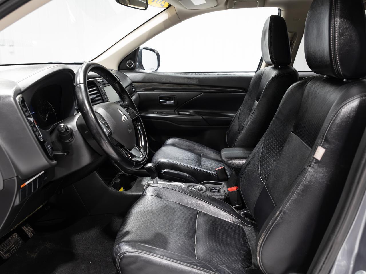 2016 Mitsubishi Outlander SEL AWD 7-Passenger Cranberry PA