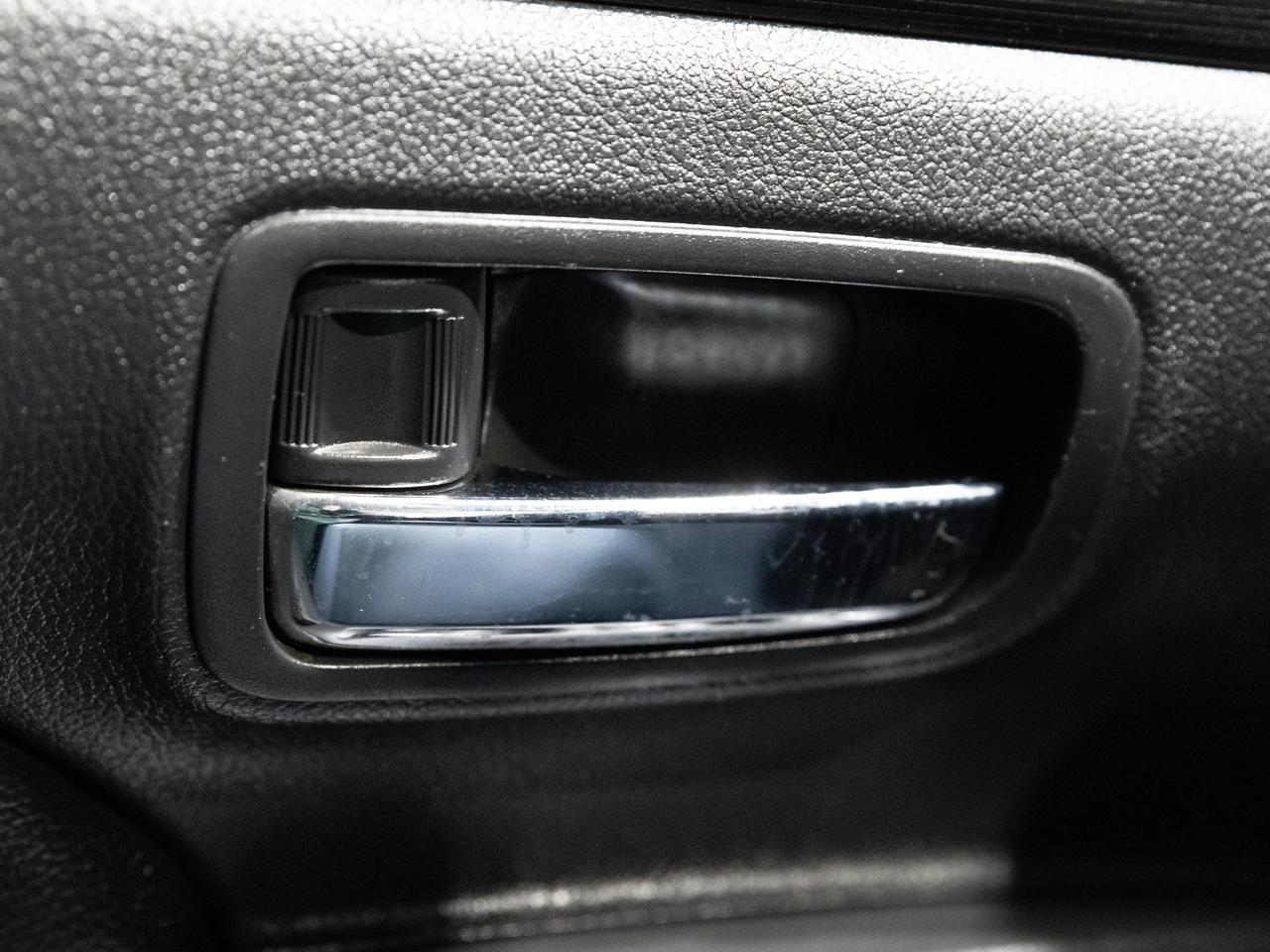 2016 Mitsubishi Outlander SEL AWD 7-Passenger Cranberry PA