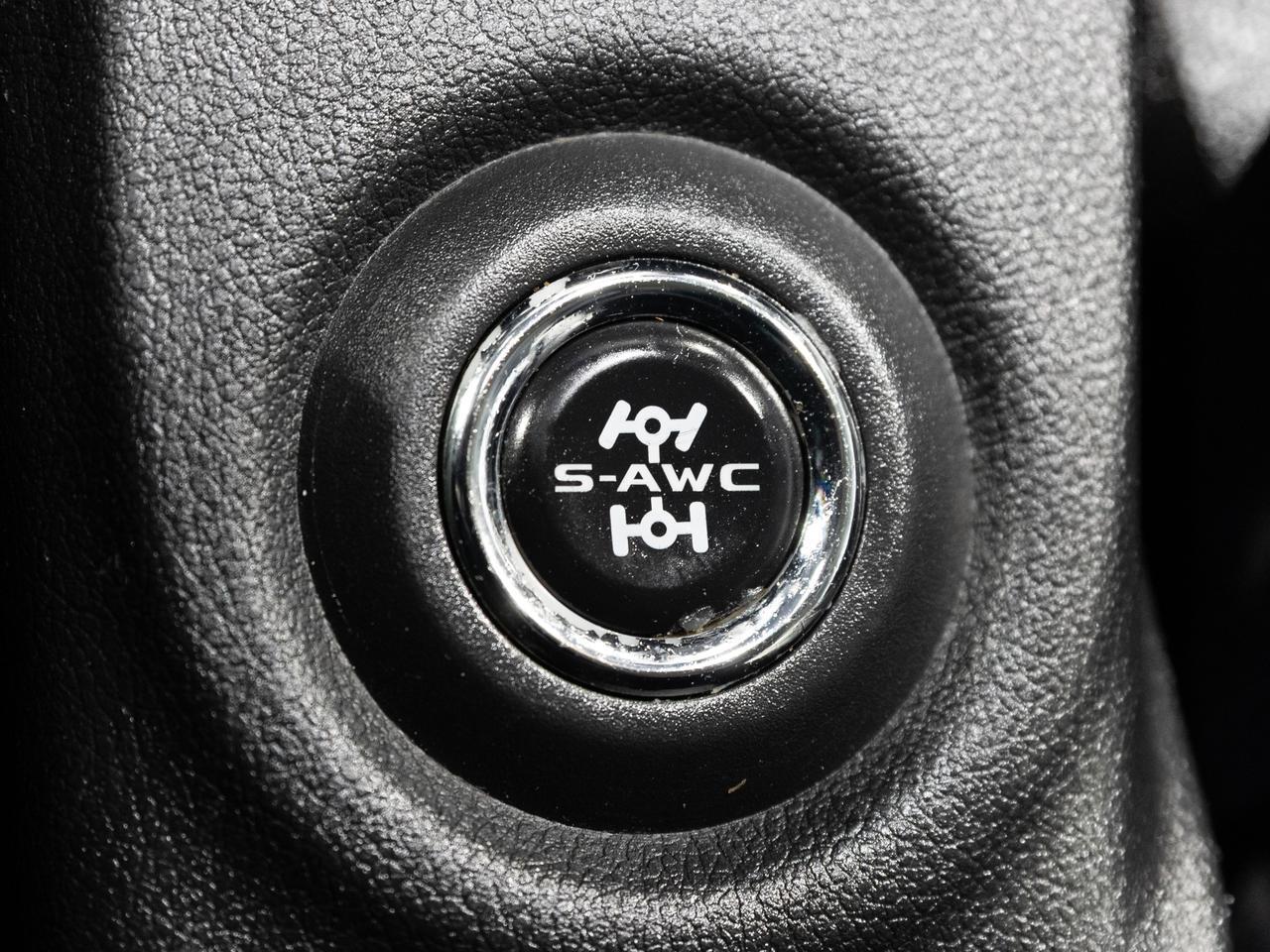 2016 Mitsubishi Outlander SEL AWD 7-Passenger Cranberry PA