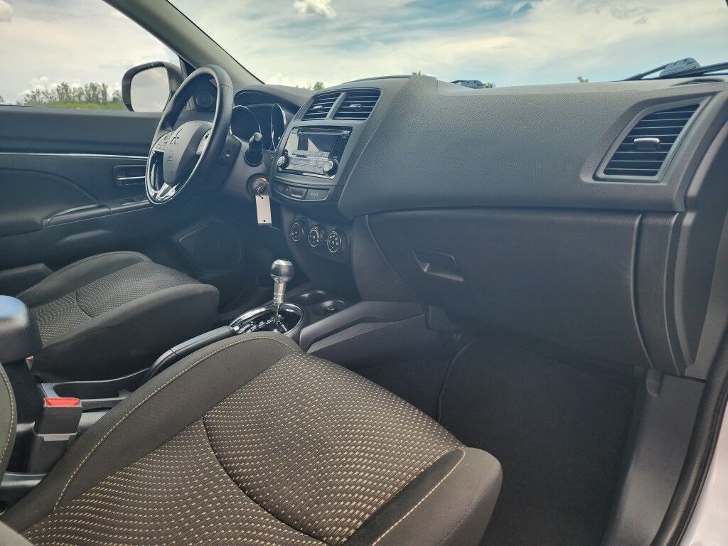 2016 Mitsubishi Outlander Sport 2.4 ES~BLUETOOTH~LOW MILES~CRUISE CONTROL~ELECTRONIC BRAKING SYSTEM~SAFETY BRAKE PEDAL SYSTEM Sarasota FL