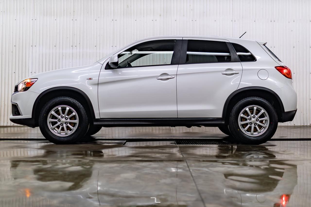 2016 Mitsubishi RVR AWD SE BCam Red Deer AB