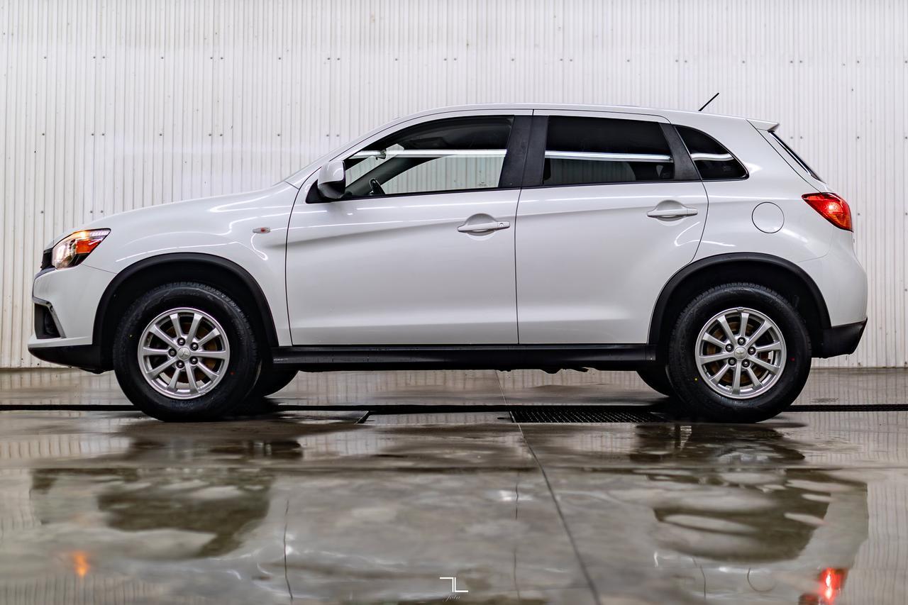 2016 Mitsubishi RVR AWD SE BCam Red Deer AB