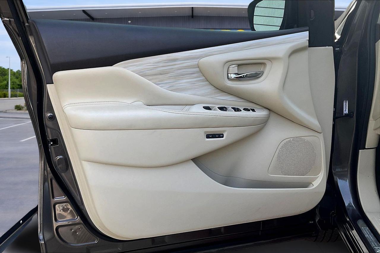 2016 NISSAN MURANO S Houston TX