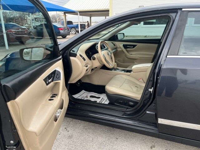 2016 Nissan Altima 2.5 SR Gainesville TX