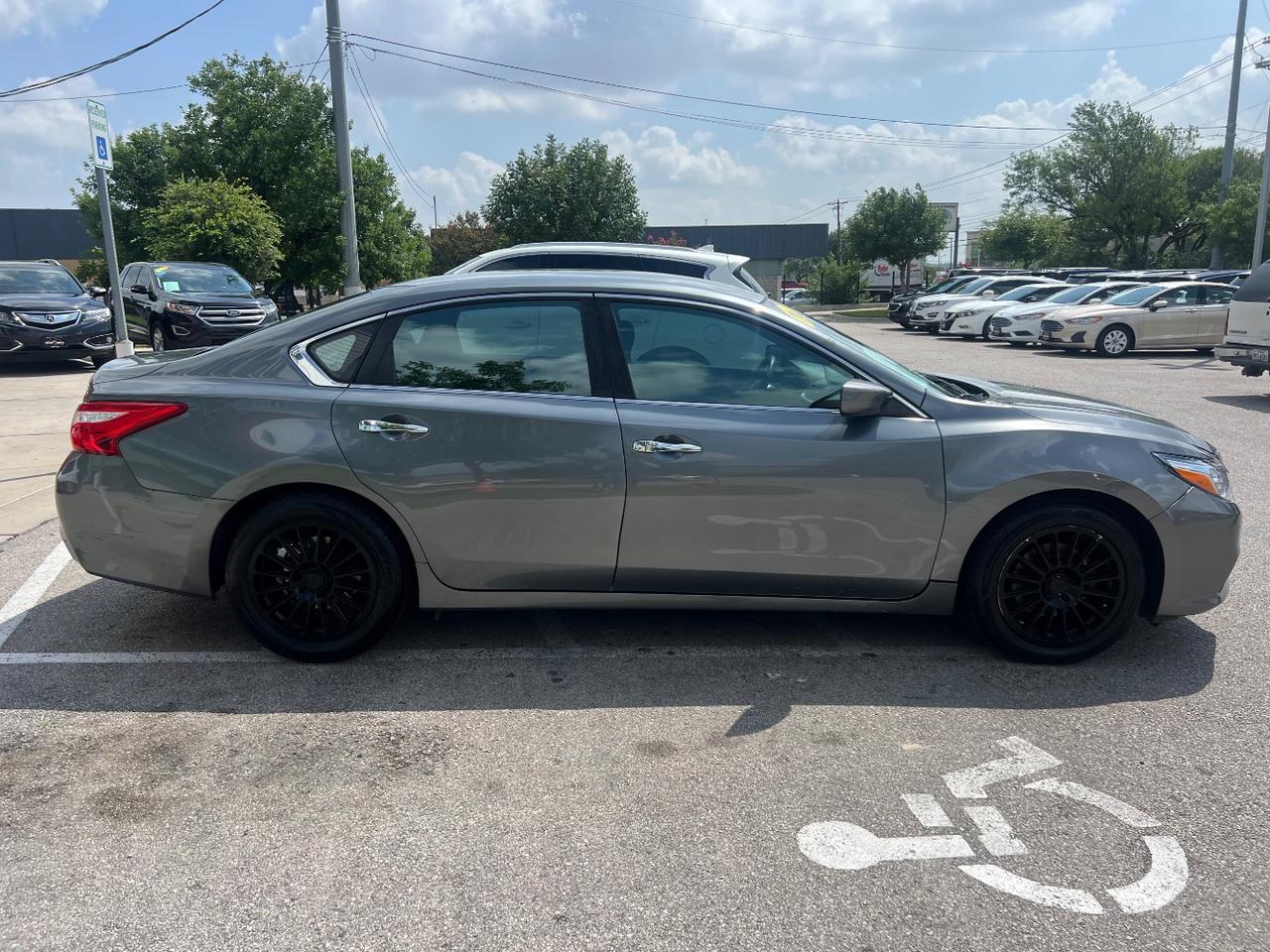 2016 Nissan Altima 4D SDN S Austin TX