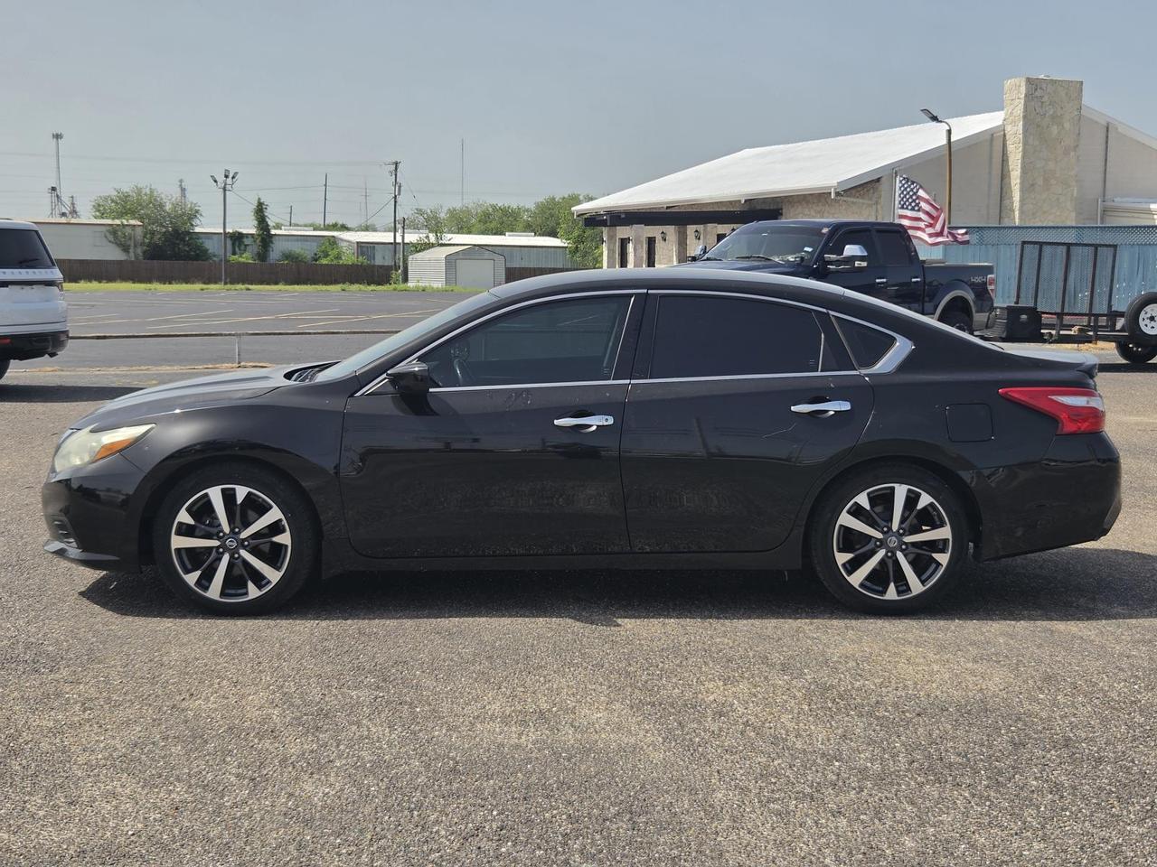 2016 Nissan Altima 4dr Sdn I4 2.5 SR Beeville TX