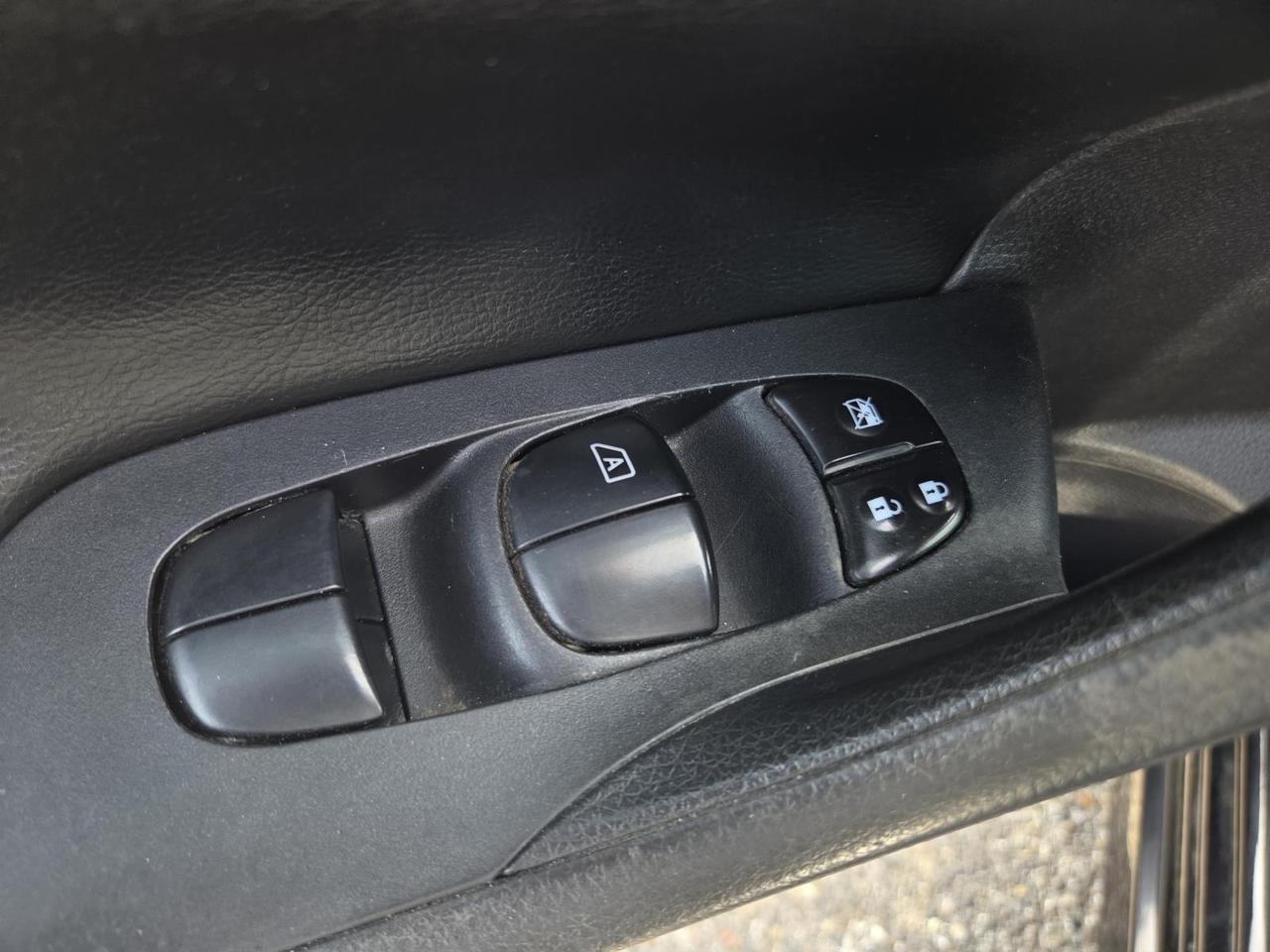 2016 Nissan Altima 4dr Sdn I4 2.5 SR Beeville TX
