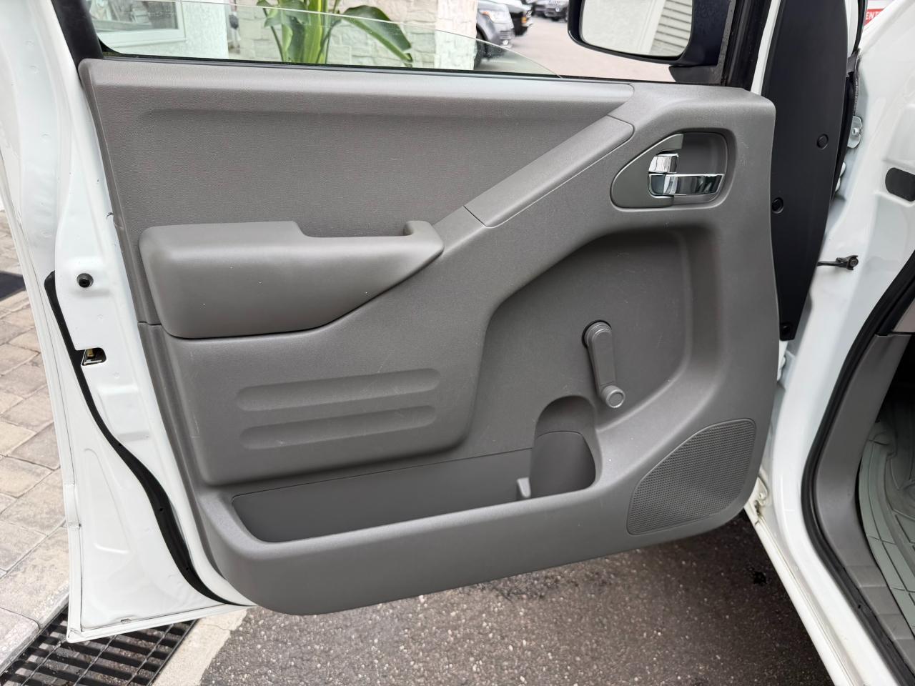 2016 Nissan Frontier 2WD Crew Cab SWB Auto S Jacksonville FL