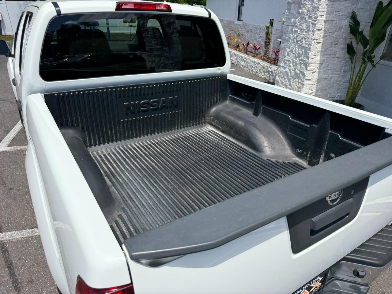 2016 Nissan Frontier 2WD Crew Cab SWB Auto S Jacksonville FL
