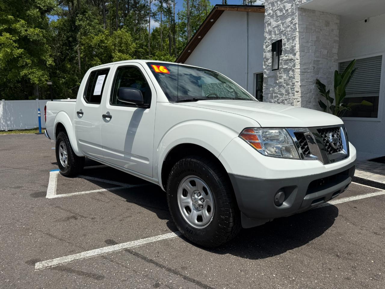 2016 Nissan Frontier 2WD Crew Cab SWB Auto S Jacksonville FL