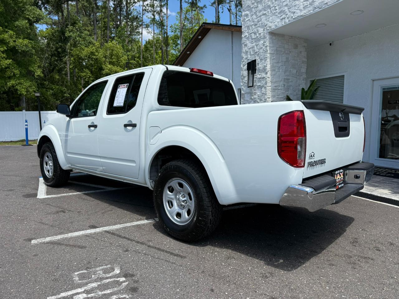 2016 Nissan Frontier 2WD Crew Cab SWB Auto S Jacksonville FL