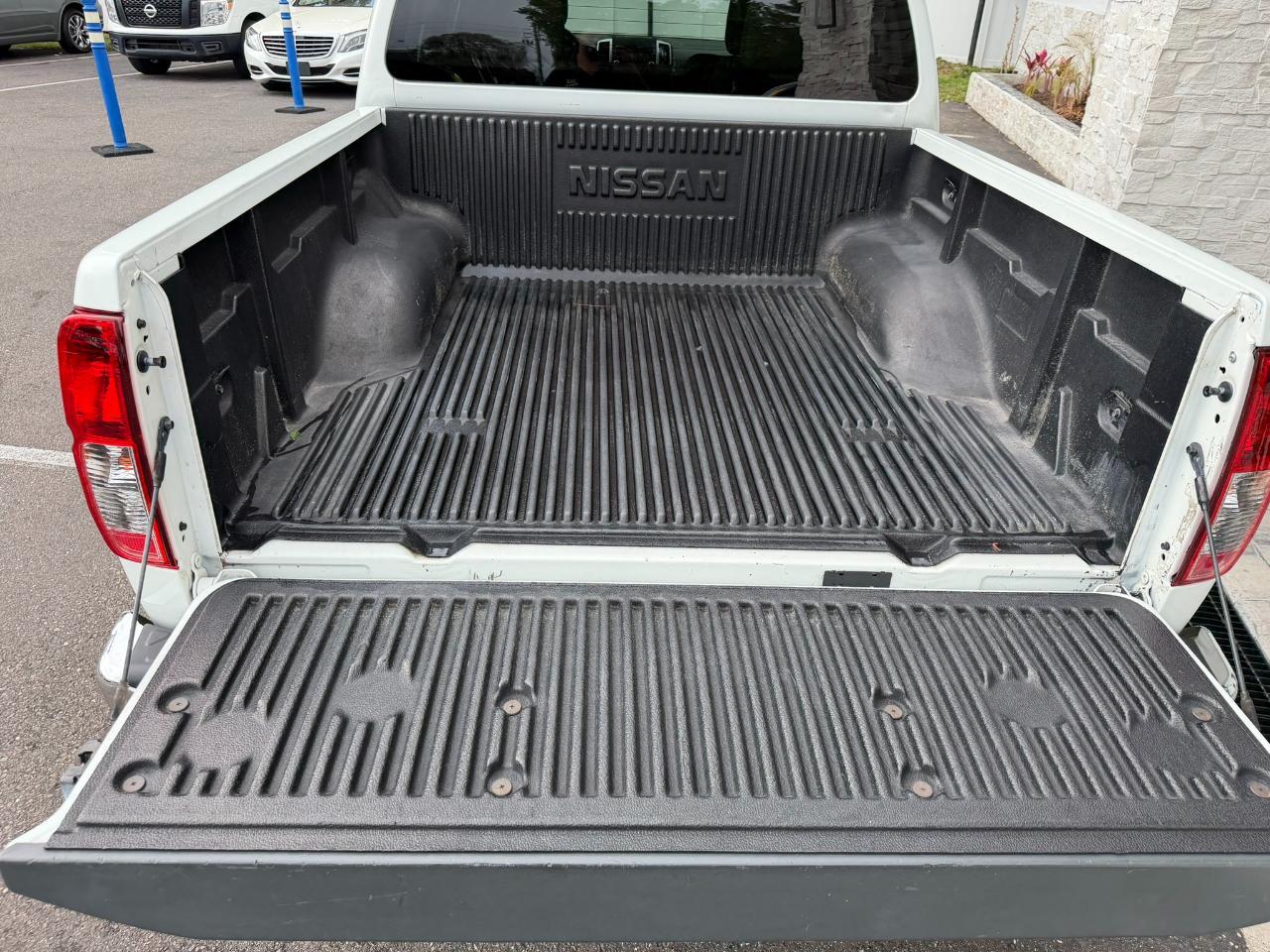 2016 Nissan Frontier 2WD Crew Cab SWB Auto S Jacksonville FL