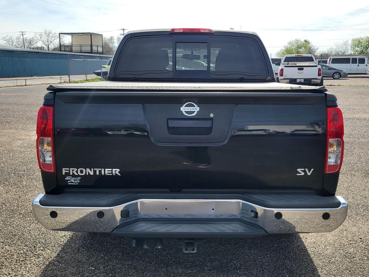 2016 Nissan Frontier 2WD Crew Cab SWB Auto SV Beeville TX
