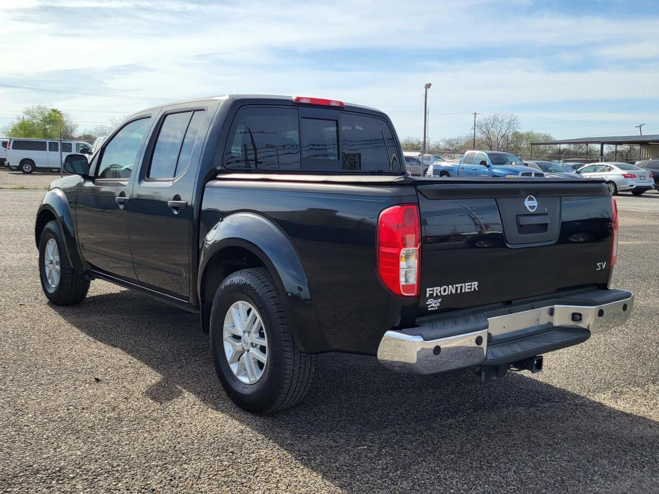 2016 Nissan Frontier 2WD Crew Cab SWB Auto SV Beeville TX