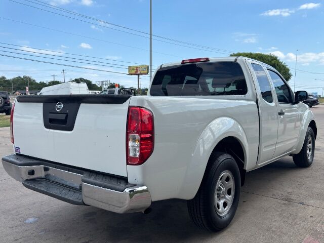 2016 Nissan Frontier S King Cab I4 5MT 2W