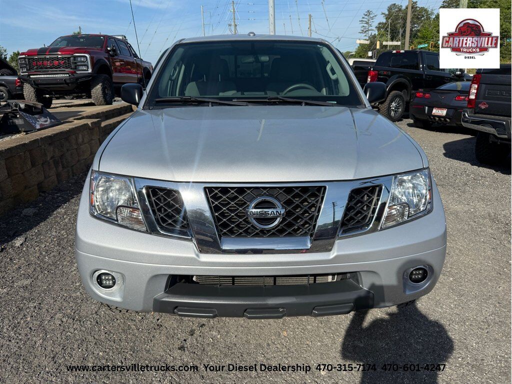 2016 Nissan Frontier SV  - 4X4 - CAMPER
