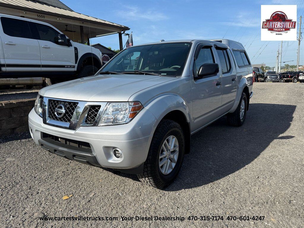 2016 Nissan Frontier SV  - 4X4 - CAMPER