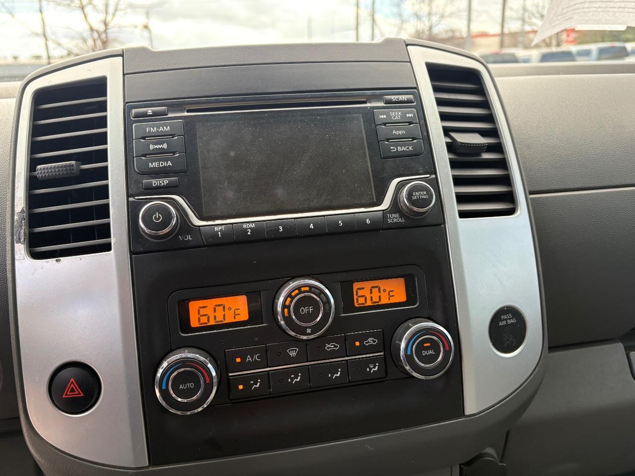 2016 Nissan Frontier SV Crew Cab LWB 5AT Austin TX