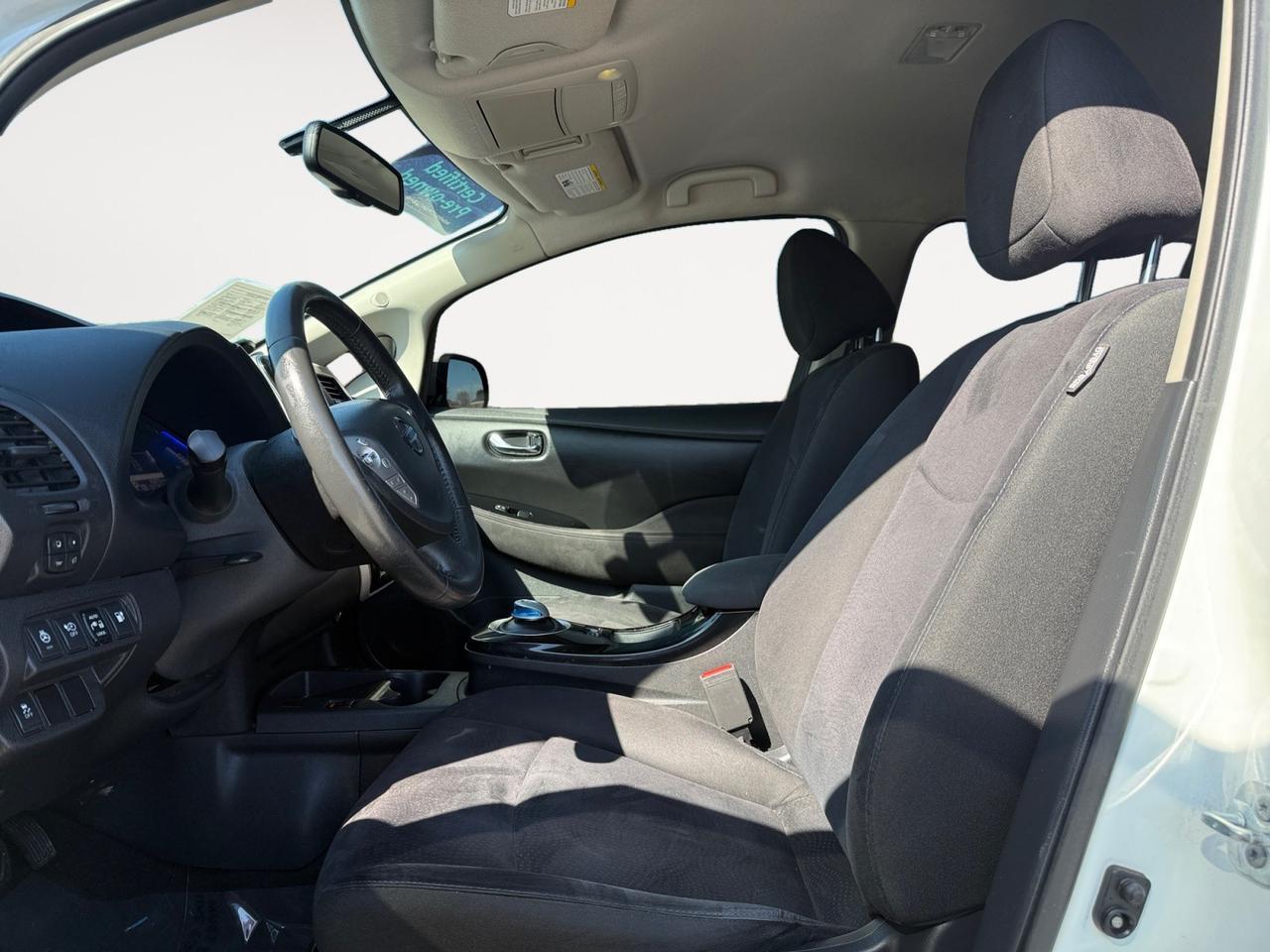 2016 Nissan LEAF SV, ELECTRIC VEHICLE, HEATED SEATS, HEATED STEERING WHEEL, NAVIGATION, BLUETOOTH, POWER/HEATED MIRRORS, USB, BACKUP CAMERA, CLEAN CARFAX, LOW MILES! Norfolk VA