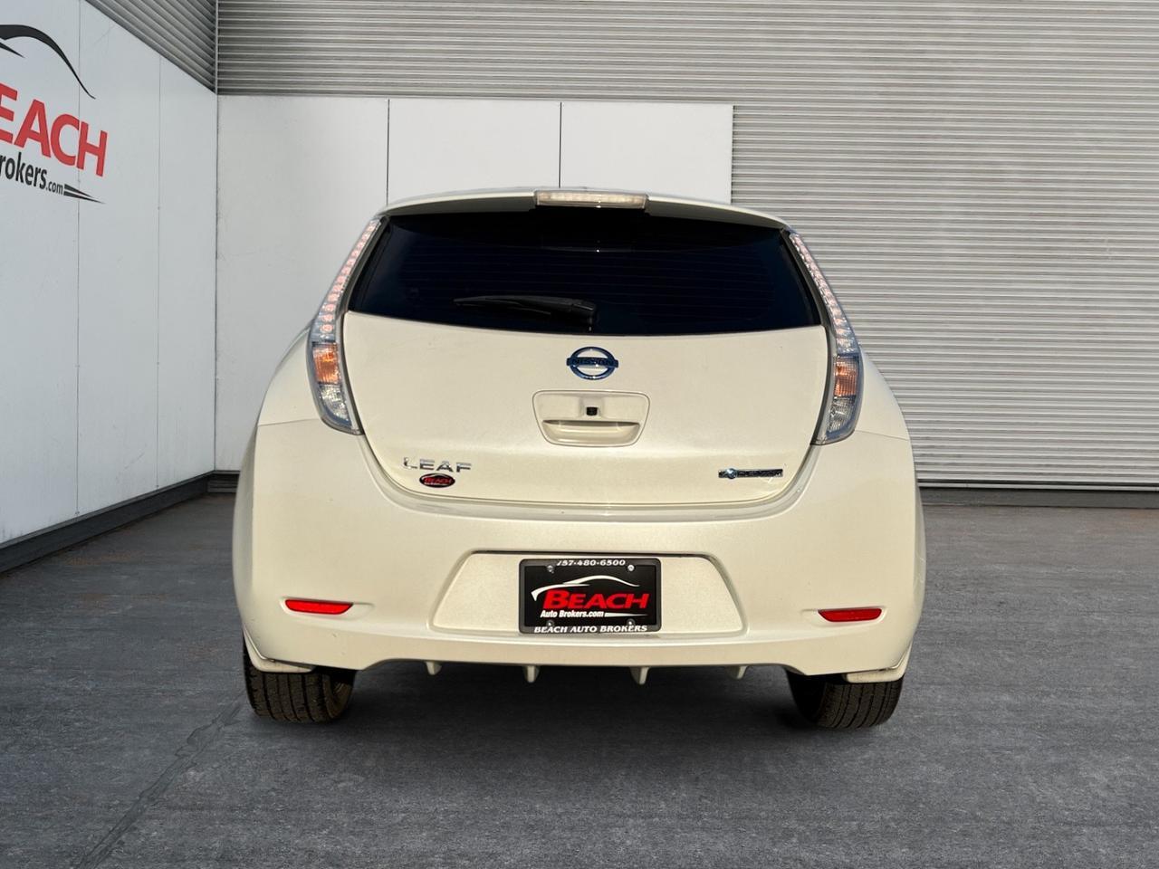 2016 Nissan LEAF SV, ELECTRIC VEHICLE, HEATED SEATS, HEATED STEERING WHEEL, NAVIGATION, BLUETOOTH, POWER/HEATED MIRRORS, USB, BACKUP CAMERA, CLEAN CARFAX, LOW MILES! Norfolk VA