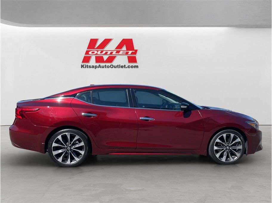 2016 Nissan Maxima SR Sedan 4D