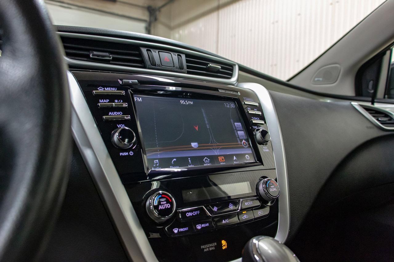 2016 Nissan Murano AWD SL Leather Roof Nav Red Deer AB