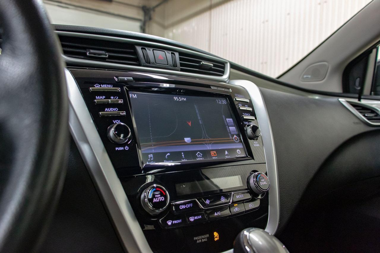 2016 Nissan Murano AWD SL Leather Roof Nav Red Deer AB