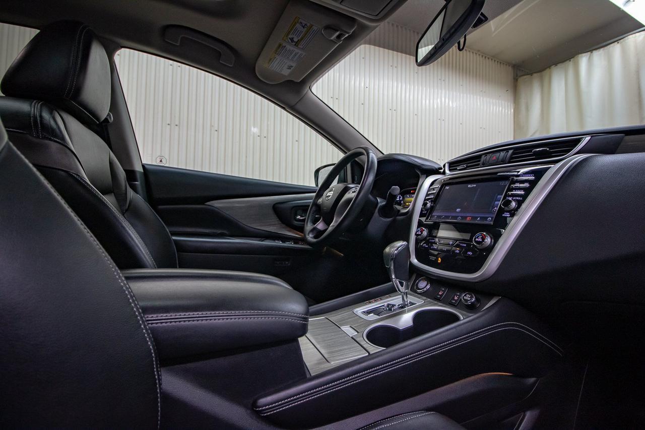 2016 Nissan Murano AWD SL Leather Roof Nav Red Deer AB