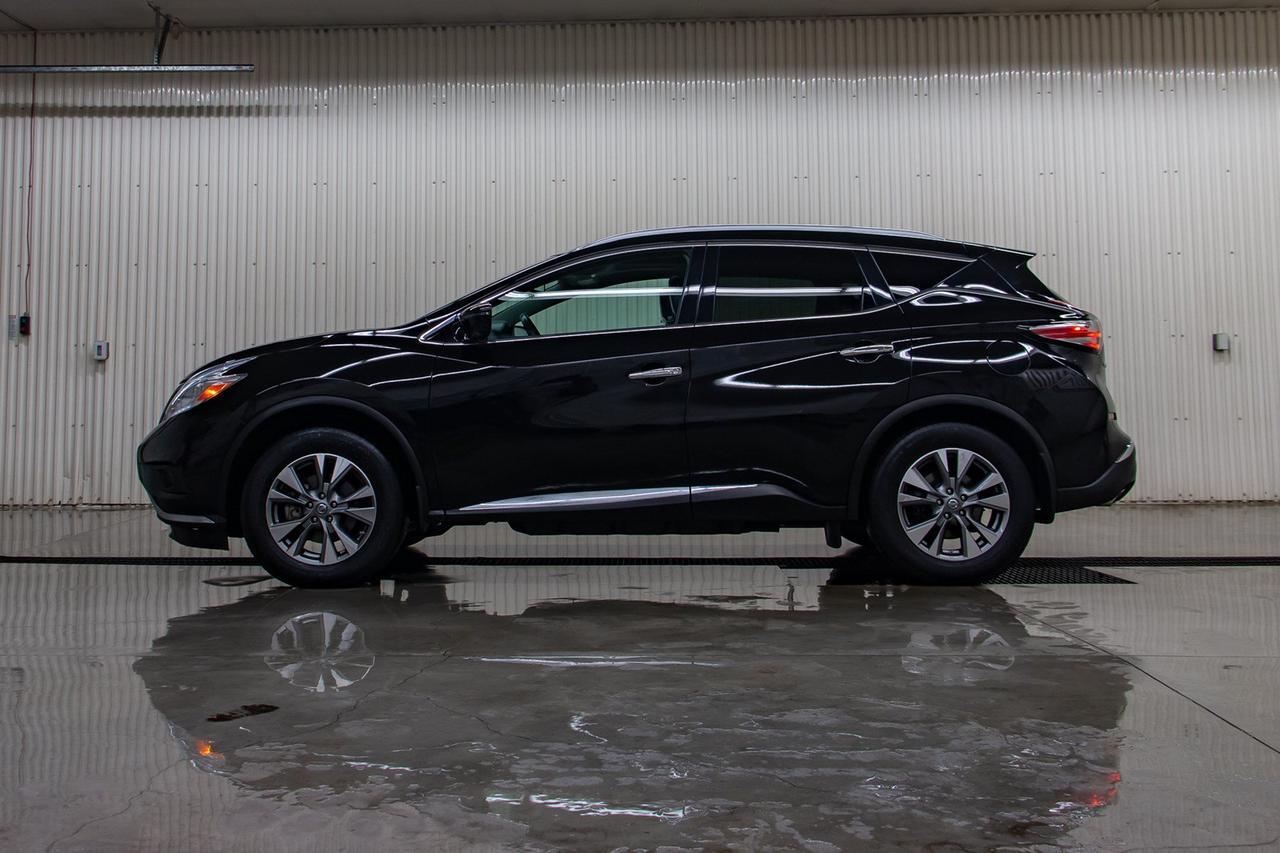 2016 Nissan Murano AWD SL Leather Roof Nav Red Deer AB