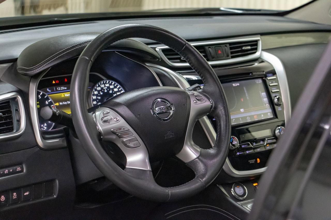 2016 Nissan Murano AWD SL Leather Roof Nav Red Deer AB