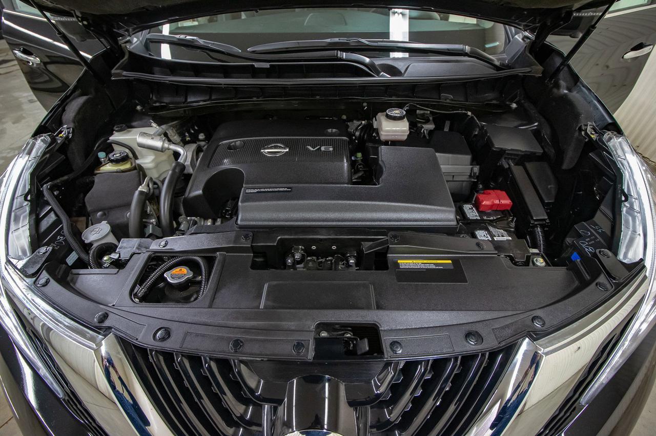 2016 Nissan Murano AWD SL Leather Roof Nav Red Deer AB