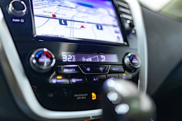 2016 Nissan Murano AWD SL Leather Roof Nav Red Deer AB