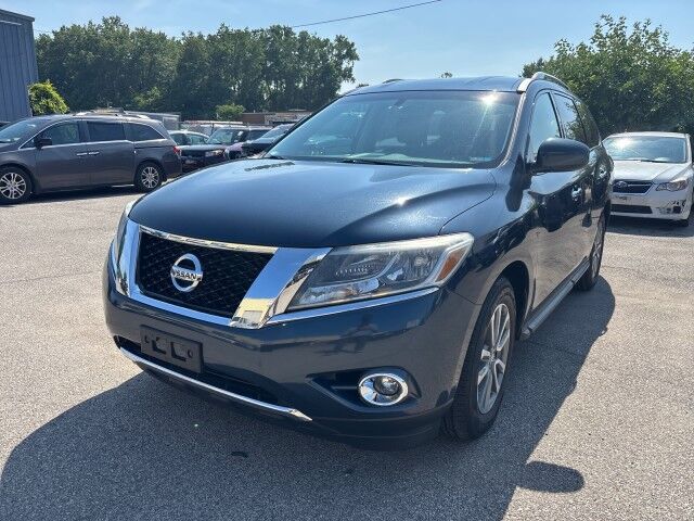 2016 Nissan Pathfinder Platinum Cleveland OH