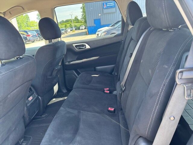 2016 Nissan Pathfinder Platinum Cleveland OH