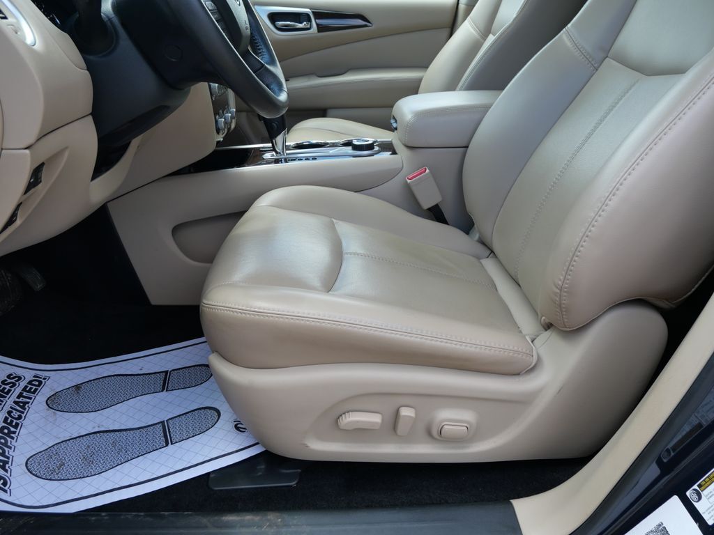 2016 Nissan Pathfinder Platinum Mt Pleasant MI