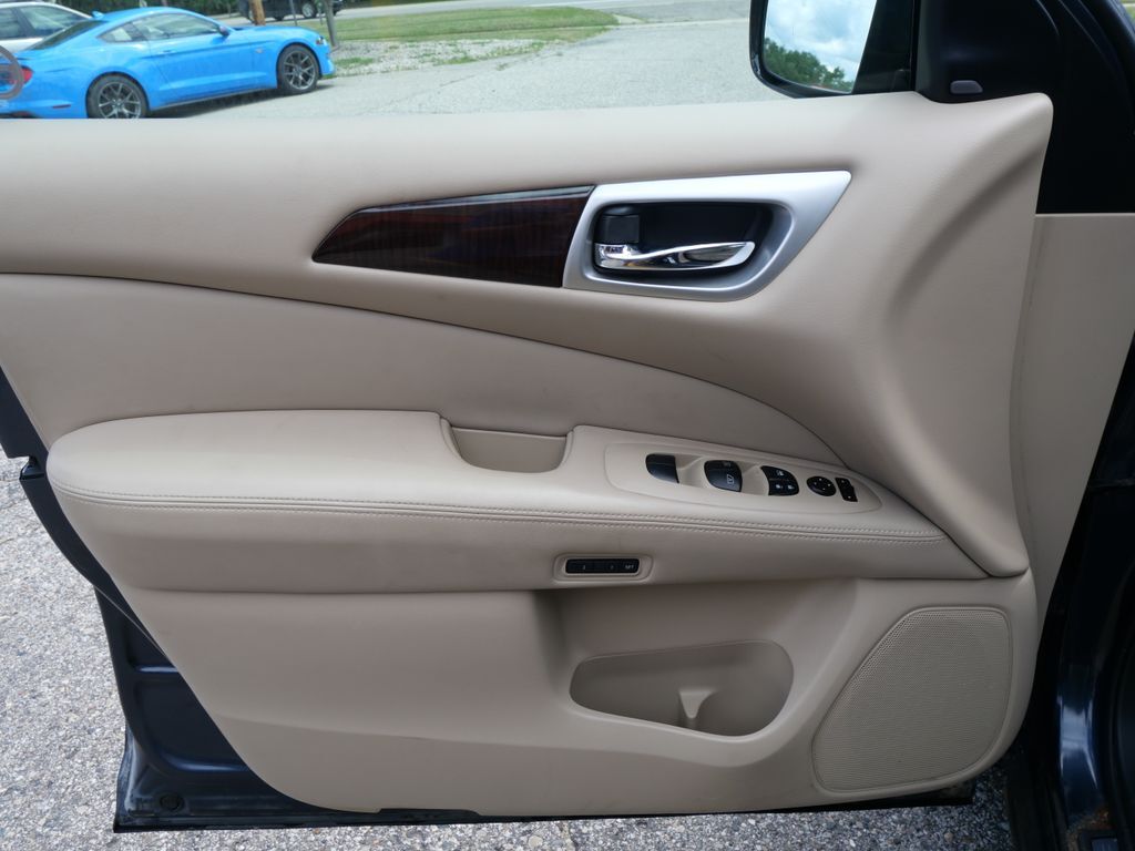 2016 Nissan Pathfinder Platinum Mt Pleasant MI