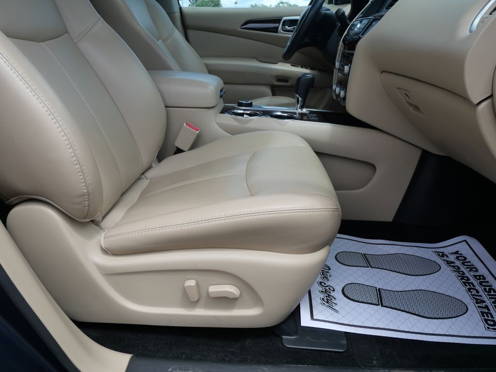 2016 Nissan Pathfinder Platinum Mt Pleasant MI