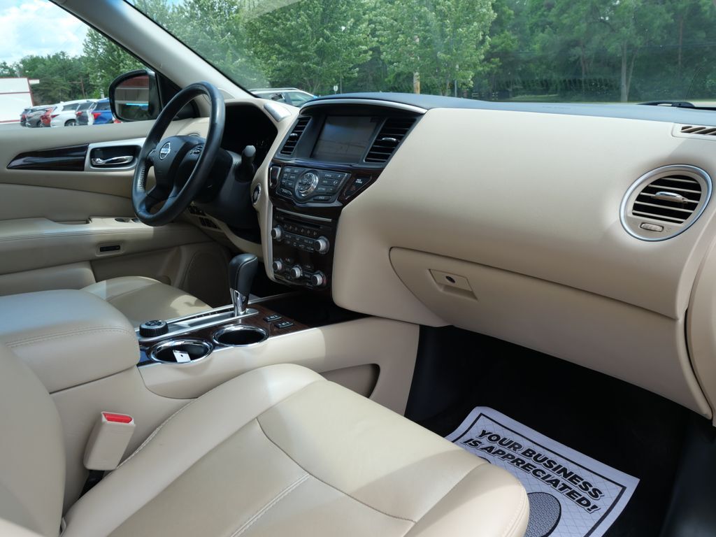 2016 Nissan Pathfinder Platinum Mt Pleasant MI