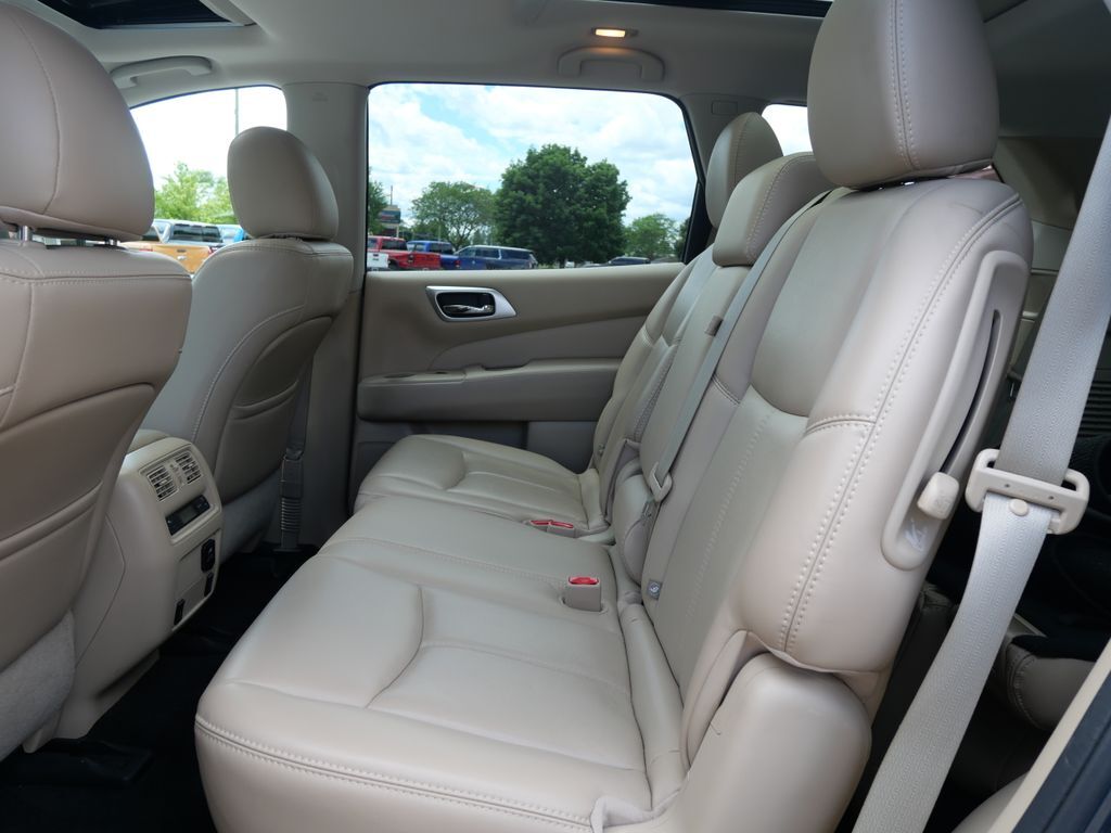 2016 Nissan Pathfinder Platinum Mt Pleasant MI