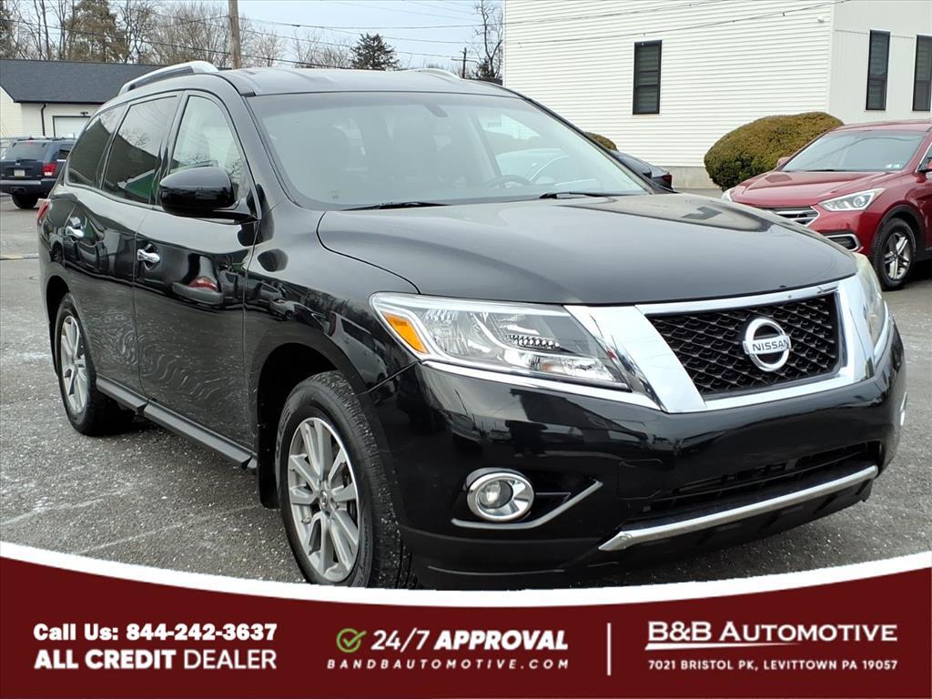2016 Nissan Pathfinder SV
