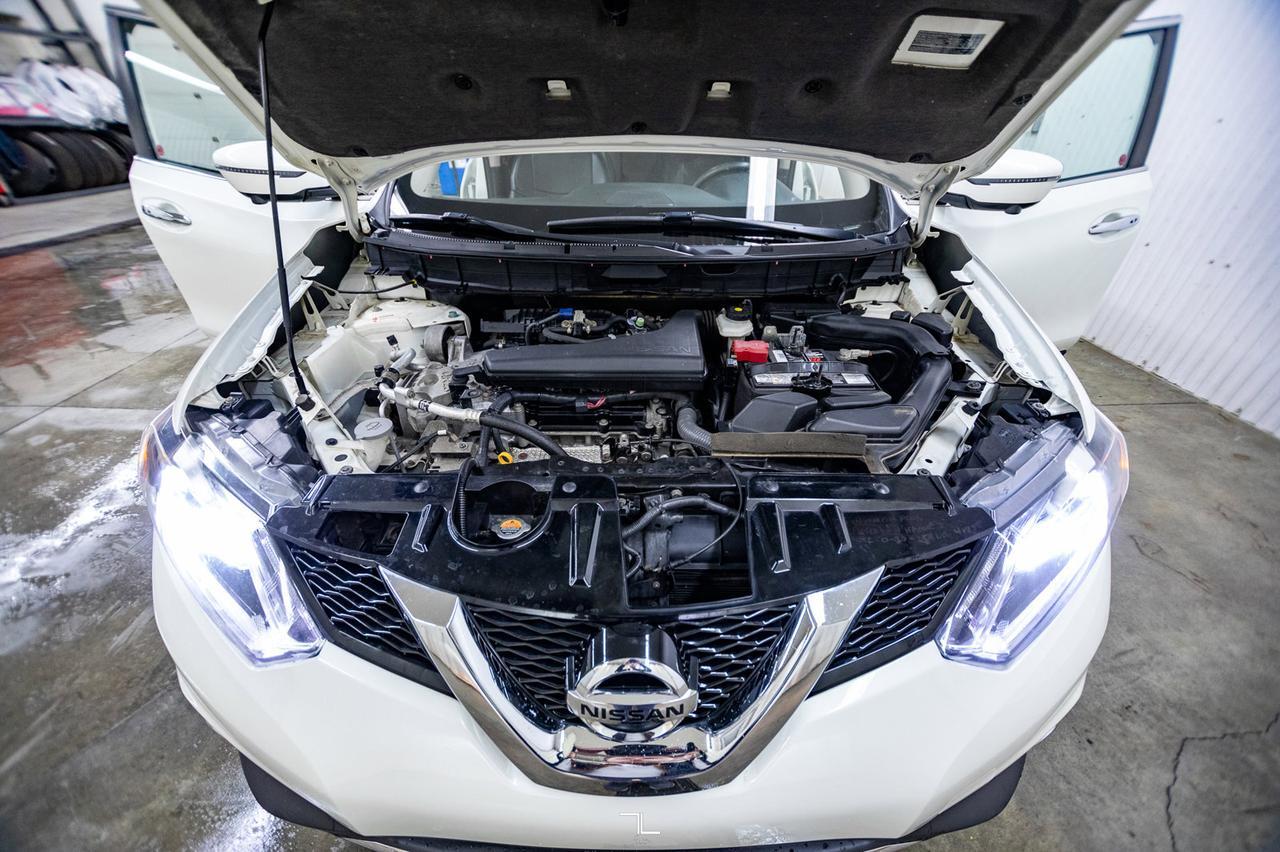 2016 Nissan Rogue AWD SL Leather Roof Nav BCam Red Deer AB