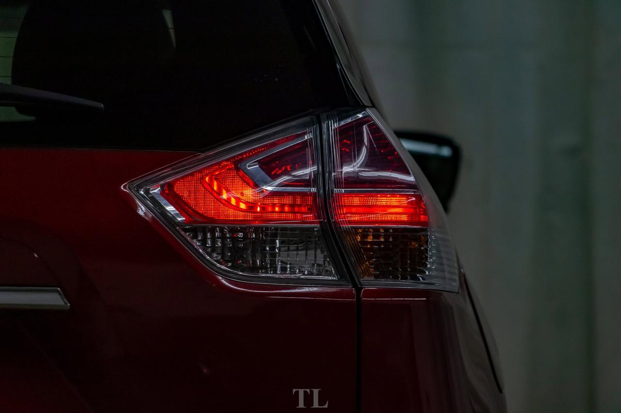 2016 Nissan Rogue AWD SL Leather Roof Nav BCam Red Deer AB