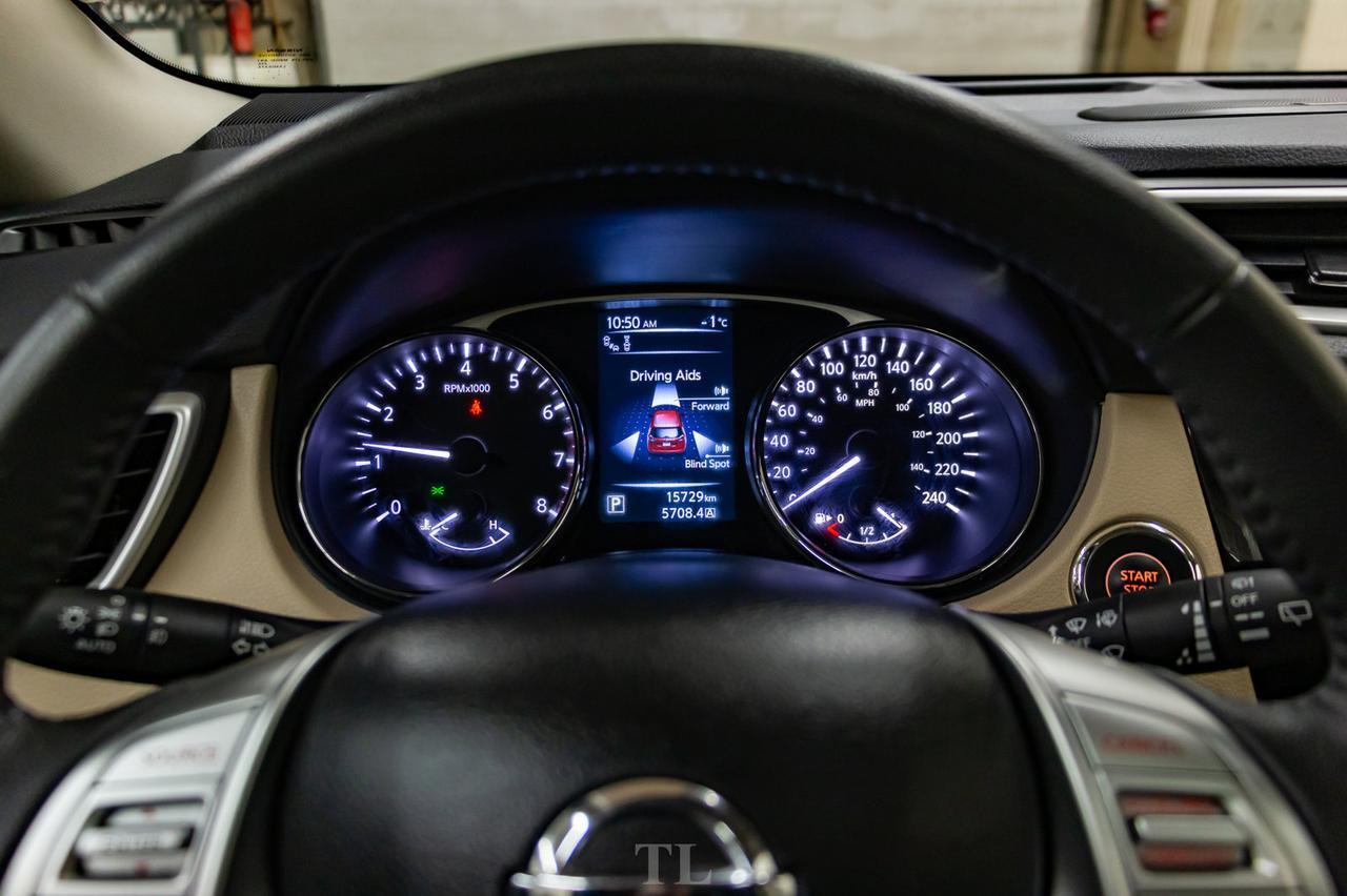 2016 Nissan Rogue AWD SL Leather Roof Nav BCam Red Deer AB