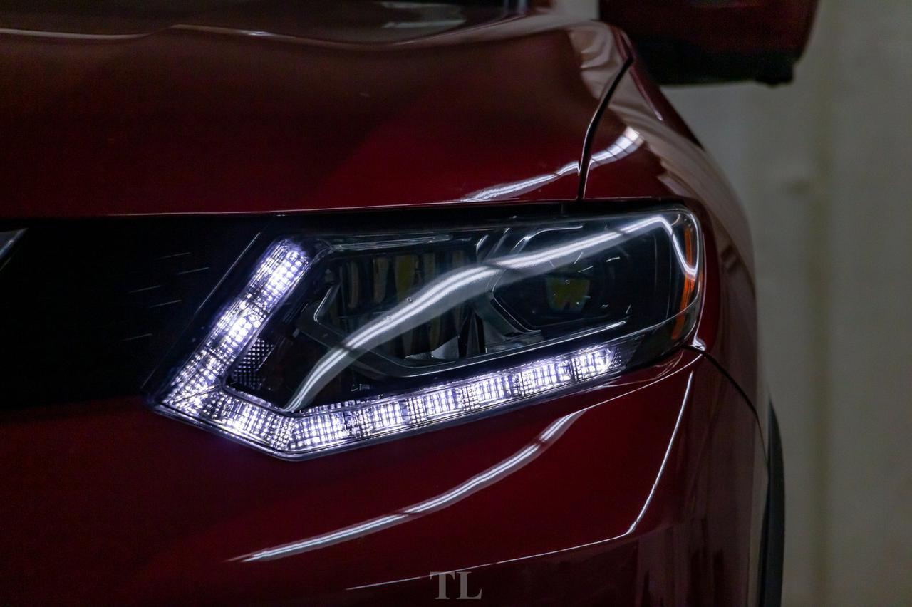 2016 Nissan Rogue AWD SL Leather Roof Nav BCam Red Deer AB