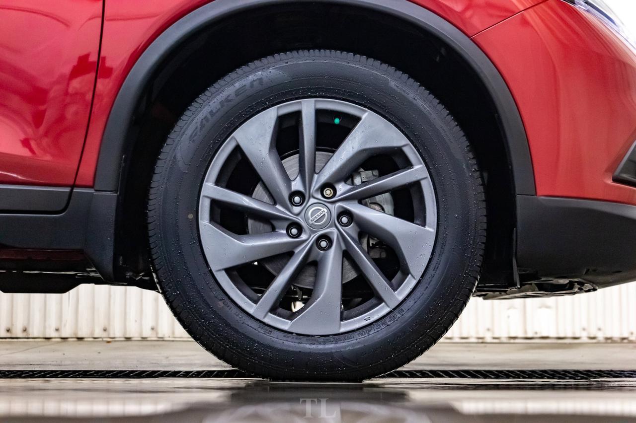 2016 Nissan Rogue AWD SL Leather Roof Nav BCam Red Deer AB