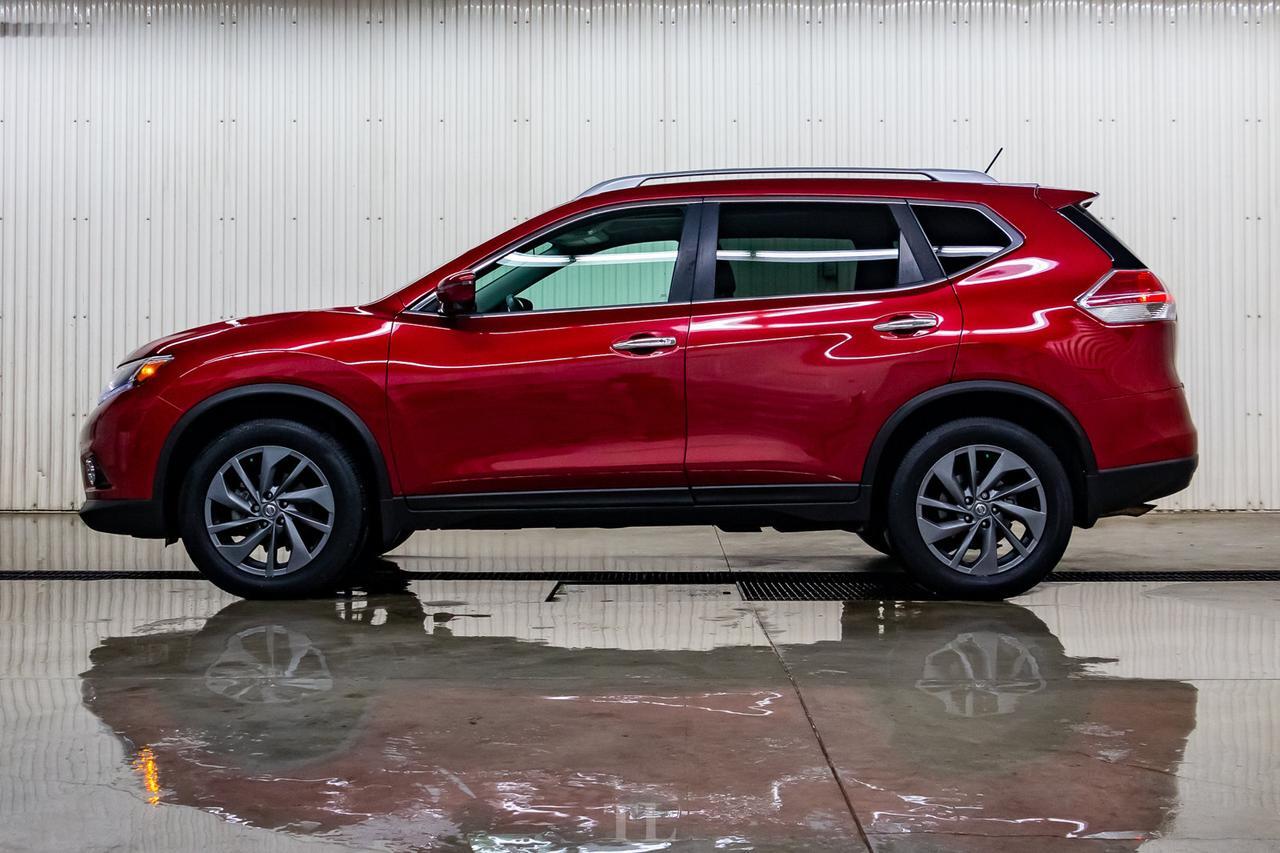 2016 Nissan Rogue AWD SL Leather Roof Nav BCam Red Deer AB