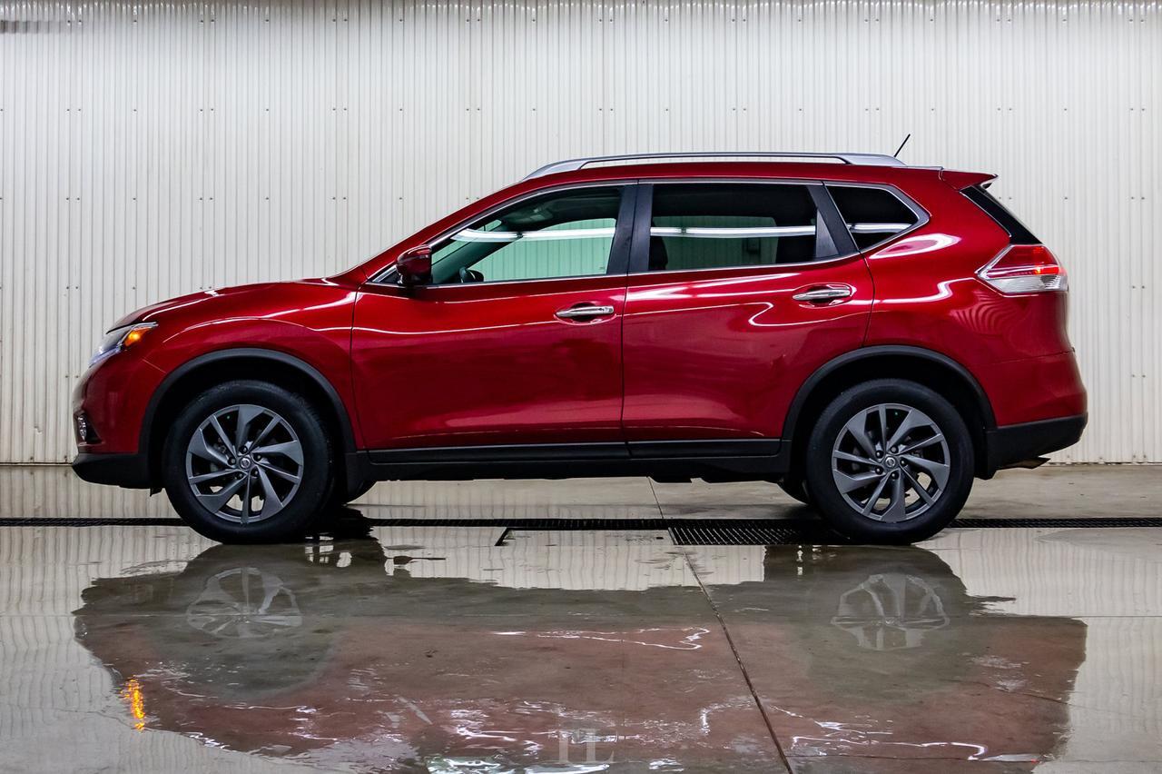 2016 Nissan Rogue AWD SL Leather Roof Nav BCam Red Deer AB
