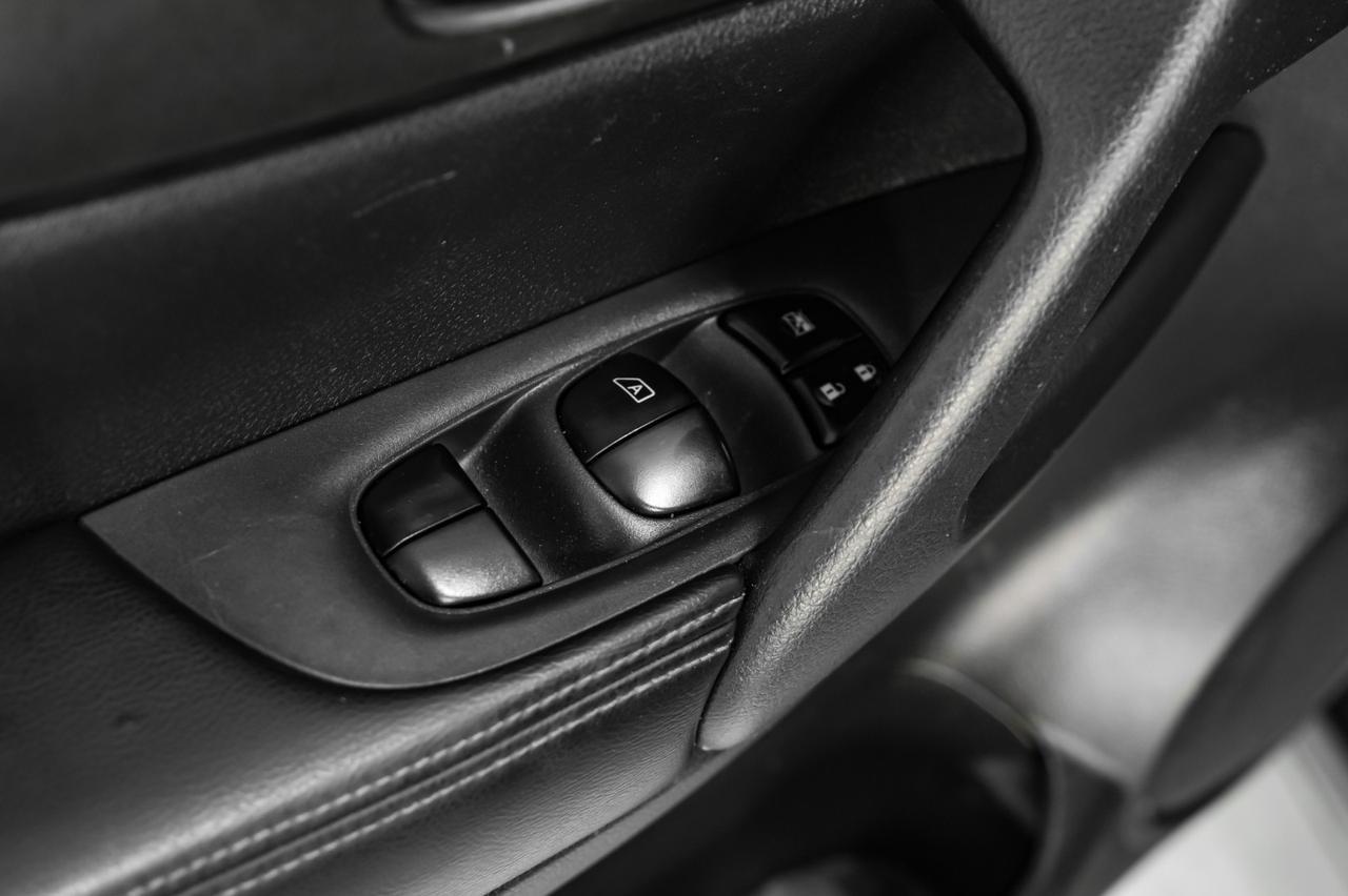 2016 Nissan Rogue S AUTOMATIC REAR CAMERA BLUETOOTH CRUISE CONTROL REMOTE KEYLESS Carrollton TX