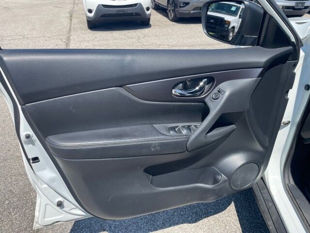 2016 Nissan Rogue S Cleveland OH