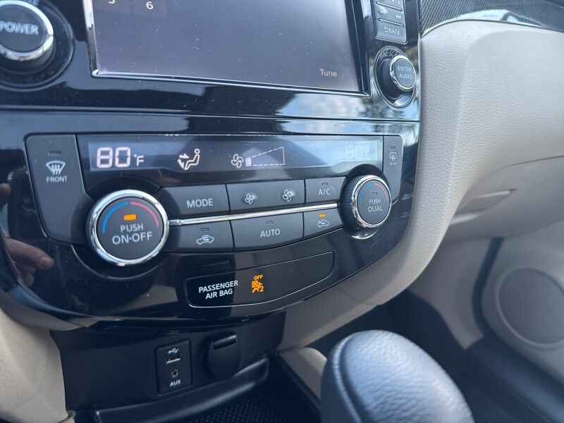 2016 Nissan Rogue SL - LEATHER - SUNROOF - NEW TIRES Whitinsville MA